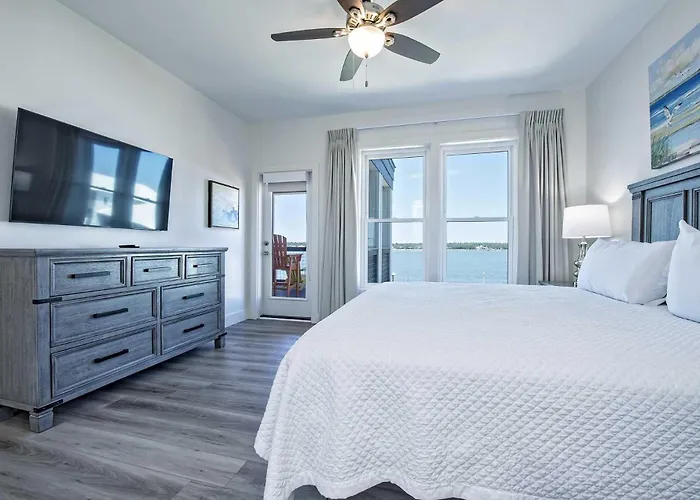Black Tie Escape 5 Bedroom Lockout Holiday home *