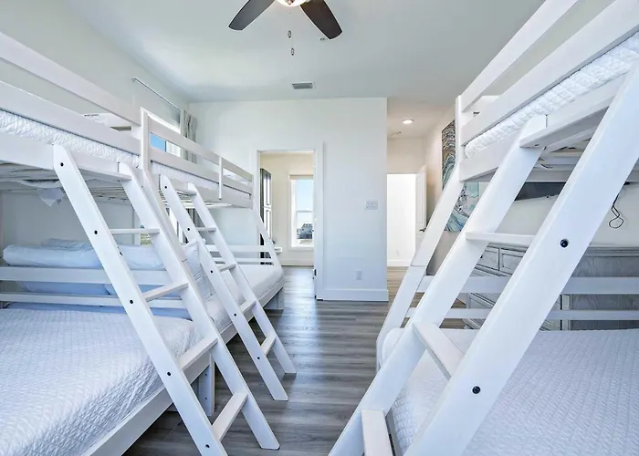 Holiday home Black Tie Escape 5 Bedroom Lockout